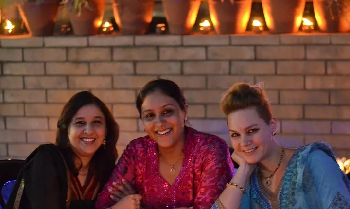 Experience Diwali: Celebrate with a Local Indian Family in Mumbai
