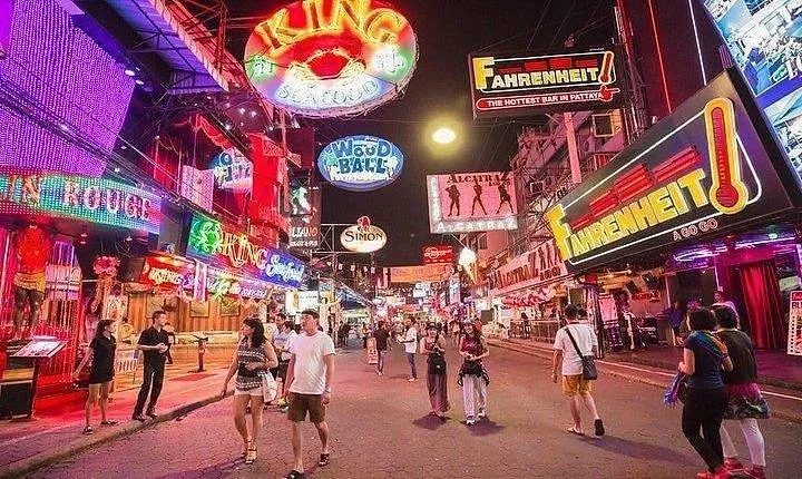 Pattaya Hosted Party All Night