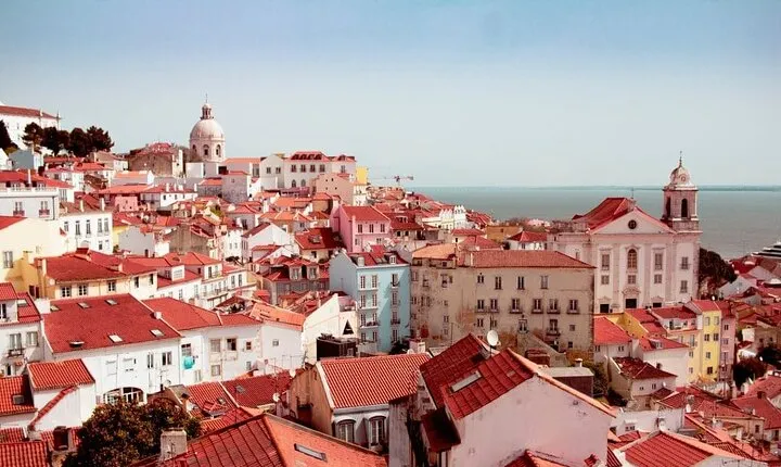 Historic Private Tour in Lisbon