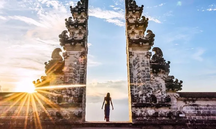 Swing into Paradise: Bali's Gate of Heaven & Insta-Famous Spots