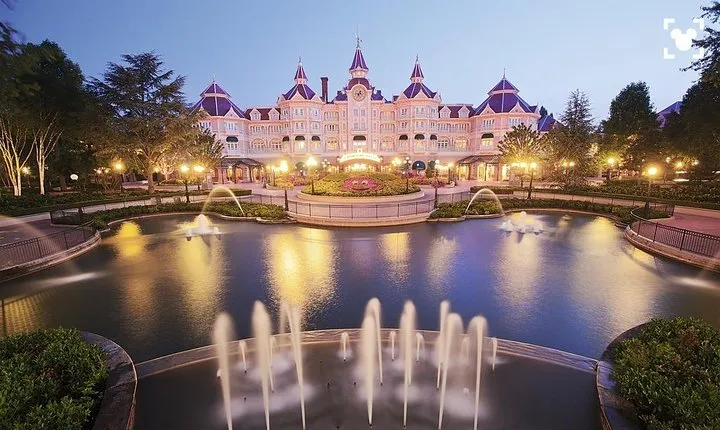 Private Transfer FROM Paris To Disney