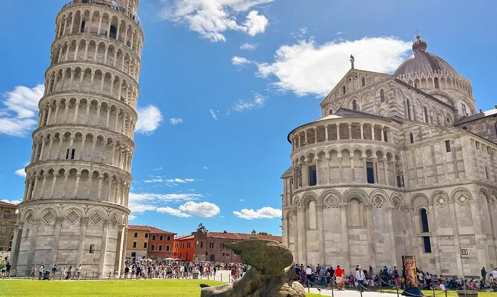 Full-Day Private Pisa and Lucca Tour with optional Leaning Tower