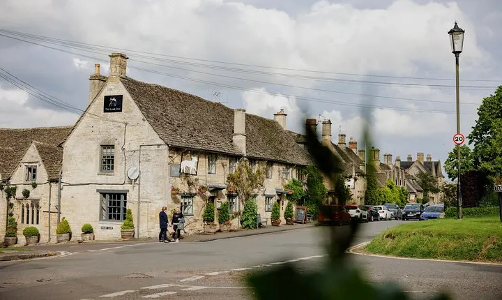 Oxford and Cotswolds Tour with Country Pub Lunch from London