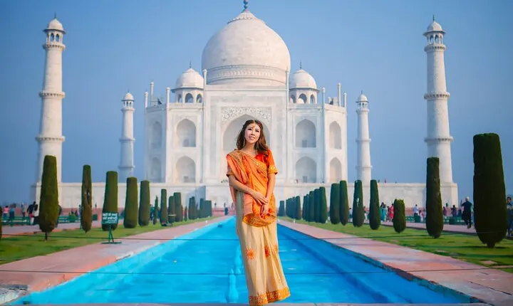 Full-Day Sunrise Taj Mahal Tour from Delhi by Car