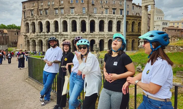 Rome E-Bike Tour with a local! (and a traditional snack)
