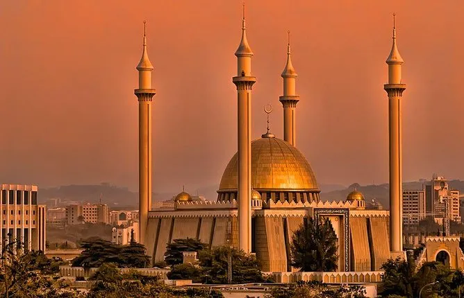 Abuja by Yourself with English Chauffeur by Luxury Car or SUV