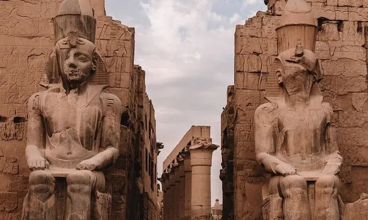 Amazing 3 Night Nile Cruise Aswan to Luxor including Balloon By Plane from Cairo