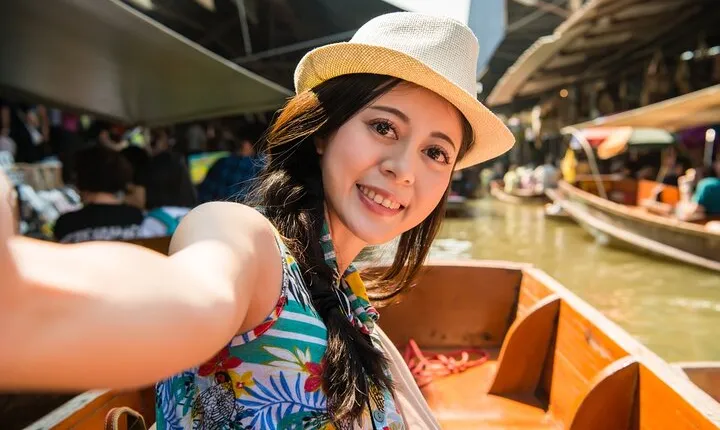 Damnoen Floating Market & Optional Erawan Water Waterfall Tour