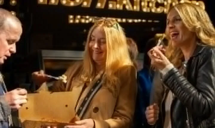 Borough Market Food Tour with a Foodie Tailored to Your Tastes & Interests