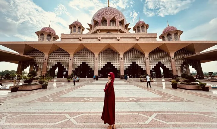 Putrajaya Private Tour with Guide