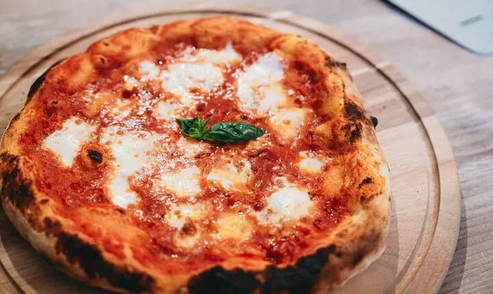 Florence Pizza and Gelato Cooking Class: Small Group Experience