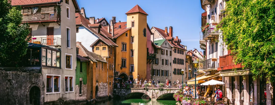 Annecy and Geneva in one day tour from Geneva