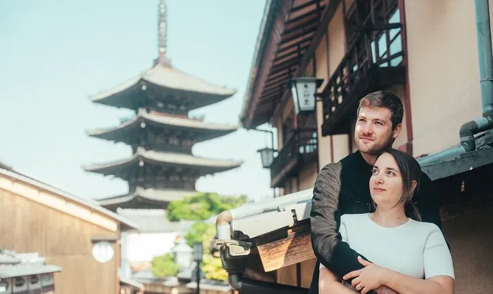 Kyoto Private Walking Photography in Higashiyama Area