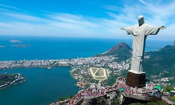 City Tour in Rio de Janeiro Explore with Lunch Included