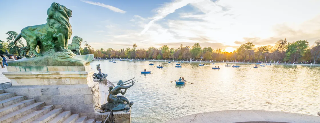 Retiro Park Tour with an Expert Guide