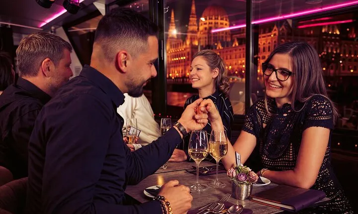 Budapest Drinks and Piano Show Cruise 