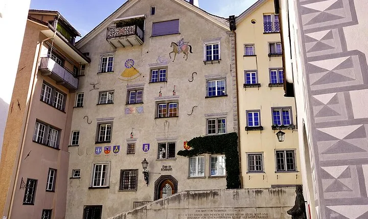 Private fantastic tour through the old town of Chur
