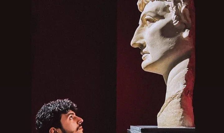 Trip To Alexandria Guided By a Storyteller