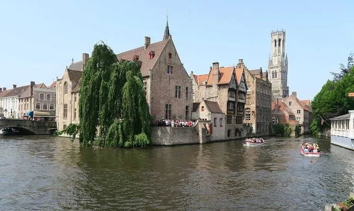 One day in Bruges from Paris with driver and guide