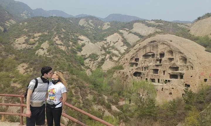 All-inclusive Day Tour to Ming Emperor's Tomb Sacred Path and Guyaju Dwelling