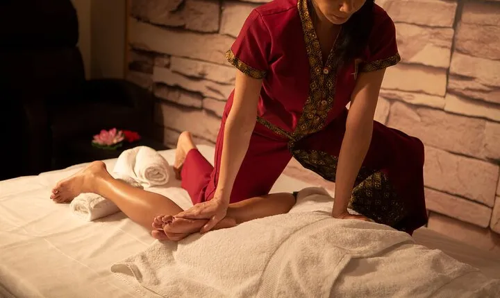 Thai-Balinese Fusion Massage of 90 min at THAI SPA MASSAGE BARCELONA