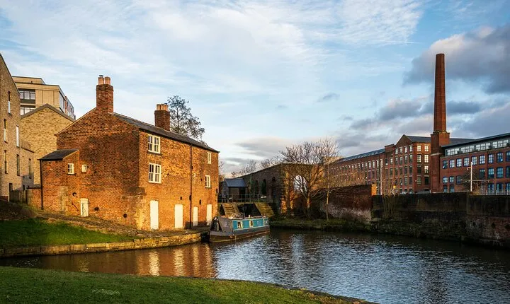 Private Manchester Self-Guided Tour