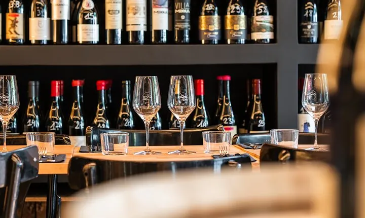 Private Wine Tasting in the Heart of Paris