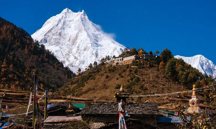 Private 16 Days Manaslu Circuit Trek