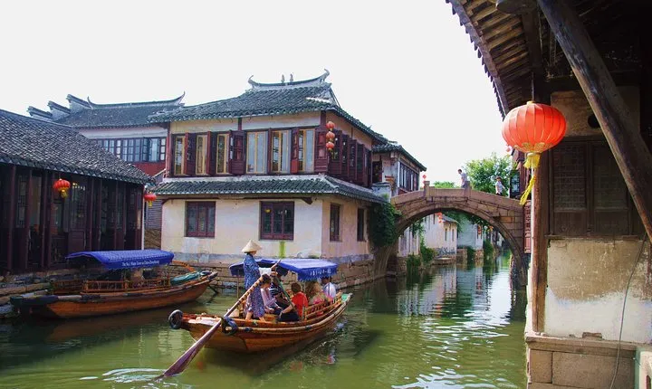 Zhouzhuang and Tongli Self-Guided Tour from Suzhou with Drop-off Options