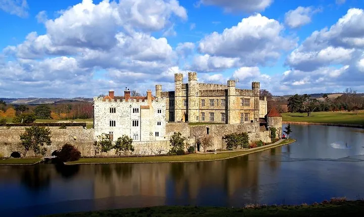 Small-Group Early Access Leeds Castle, Canterbury, and Greenwich