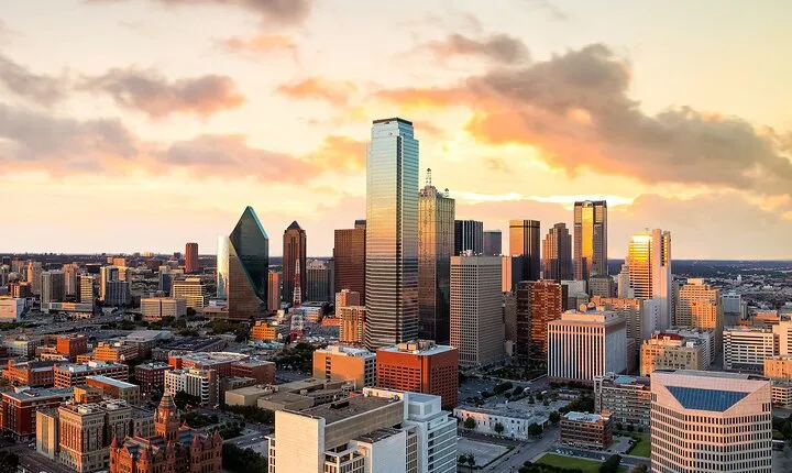Private Scavenger Hunt in Dallas