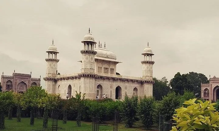 14 Nights 15 Days Exclusive Rajasthan Tour with Taj Mahal