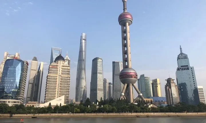 1-Day Private Tour to Shanghai Museum,Yu Garden,the Bund & Huangpu River Cruise