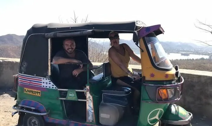 Jaipur Private Full-Day Sightseeing Tour by Tuk-Tuk with Pickup