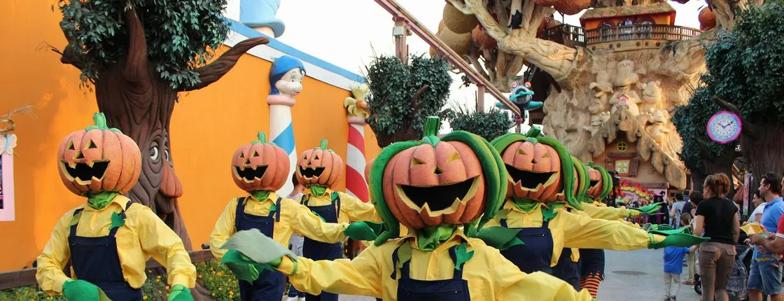 Gardaland and optional SEA LIFE Aquarium entrance ticket