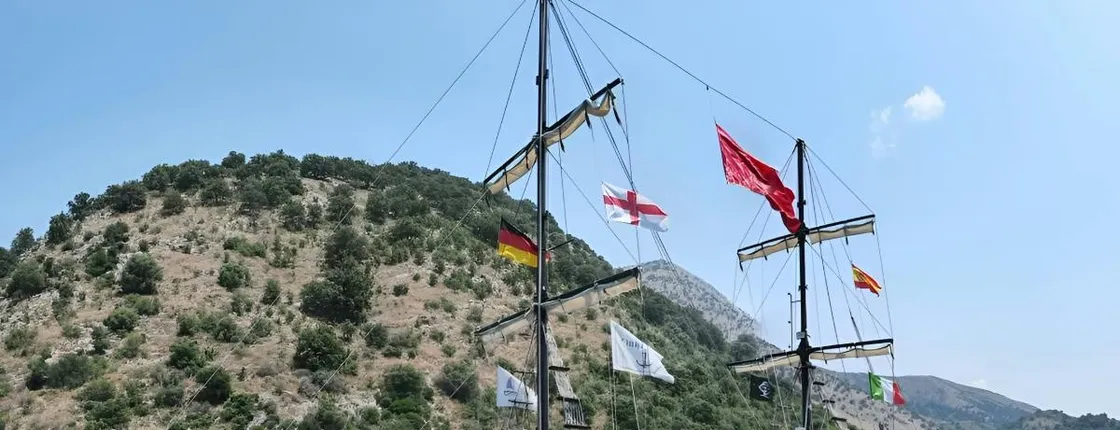 Pirate ship adventure to Kakome and Krorez hidden bays from Saranda