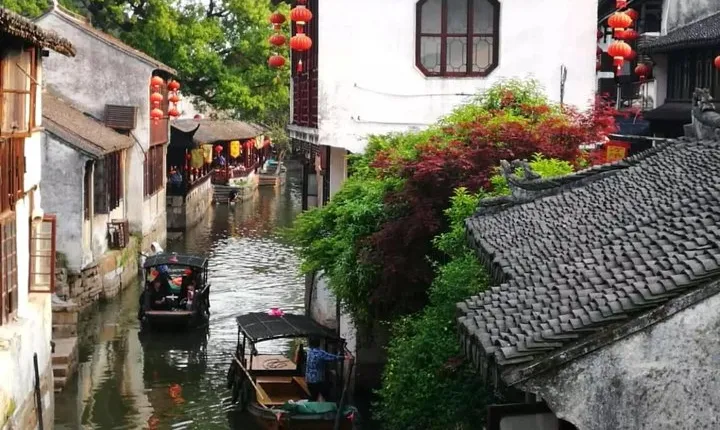 Zhouzhuang Water Village Day Tour