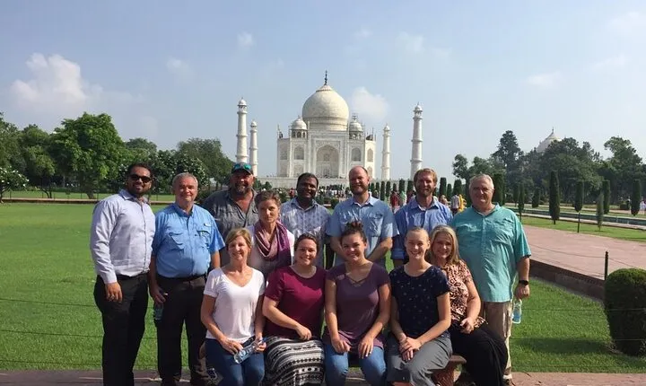 Agra Overnight Tour With 5 Star Hotel - All Inclusive