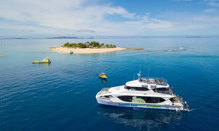 Mamanuca Island Explorer