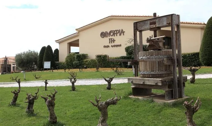 Off road experience at the roads of wine