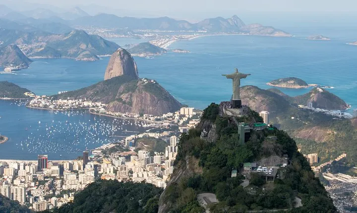 Christ Statue and Sugarloaf Private Tour with a Photographer