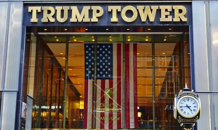 Donald Trump Buildings in NYC Private Walking Tour