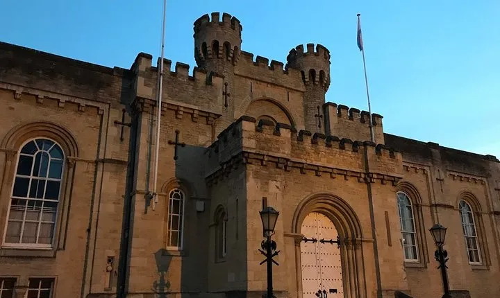 Oxford City Full-Day Private Tour from London