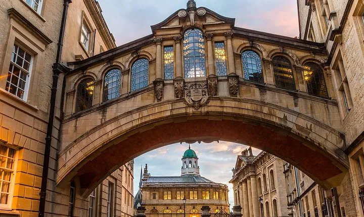 Private One Way Transfer: London to Oxford / Oxford to London