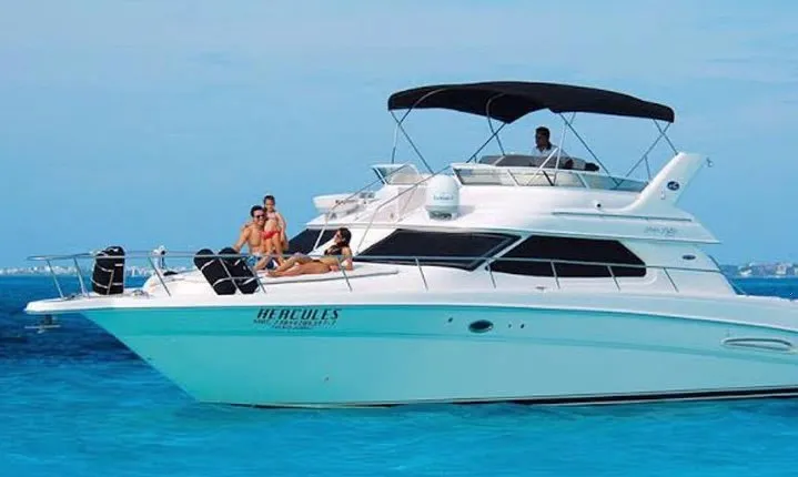 Private Yacht - 46 ft SeaRay Cancun Bay Snorkel 23P4