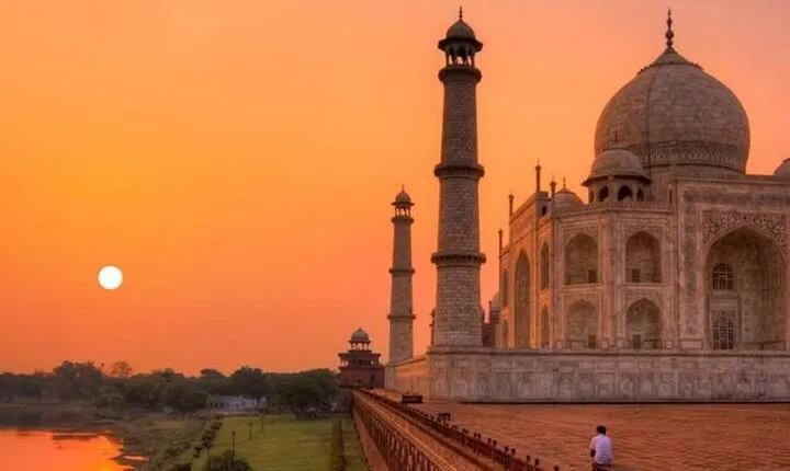 Agra Day Tour From Delhi By Car