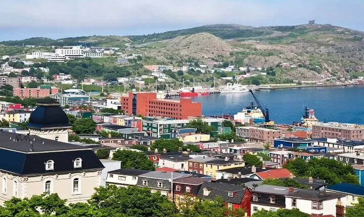 St. John's, Quidi Vidi Village & Signal Hill Small Group Tour