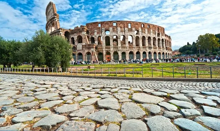 Private Ancient City Tour - Colosseum & Roman Forum