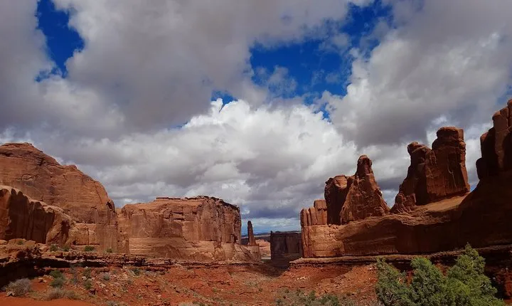 Best Scenic Arches Tours w/ Walks: Pick 3hr, 4hr, 5hr, or 7hr