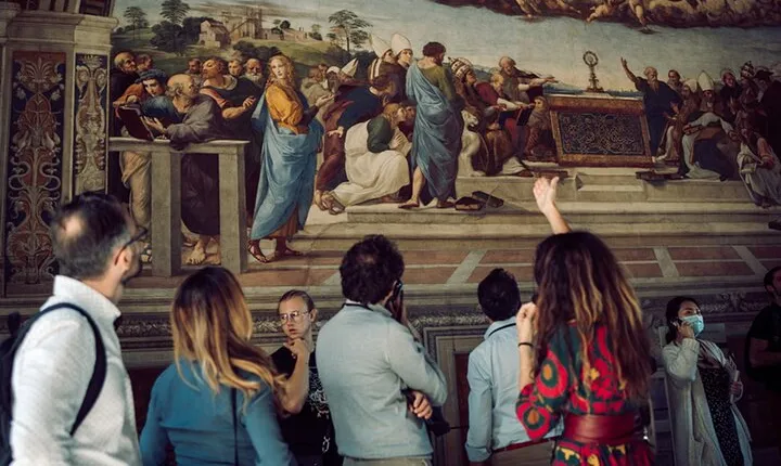 Essential of Rome in 1 Day: Vatican Musems & Colosseum 